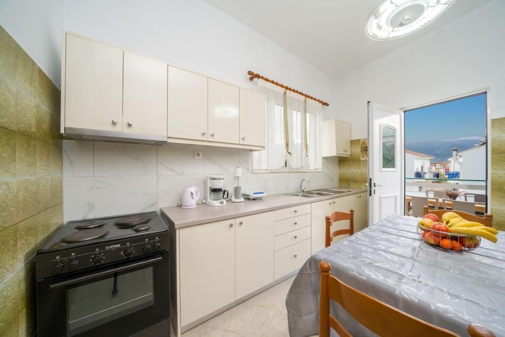 Vasilakis Apartment Sami  Bagian luar foto